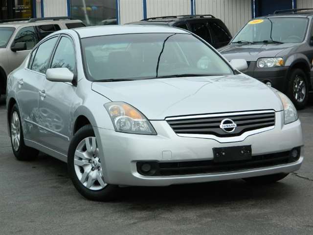 2009 Nissan Altima 2.5 4dr Sedan